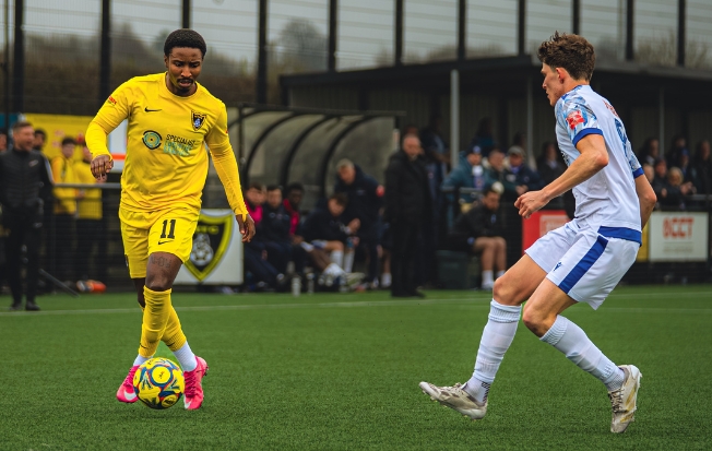 No Blues At The Beehive As Harborough Close The Gap